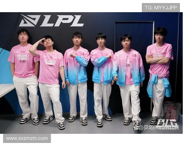 BLG全力迎战TES,激烈对决谁能笑到最后引爆赛场热血 BLG全力迎战TES,激烈对决谁能笑到最后引爆赛场热血